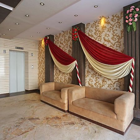 Oyo 11596 Sanjay Guest House Kanpur Exterior photo