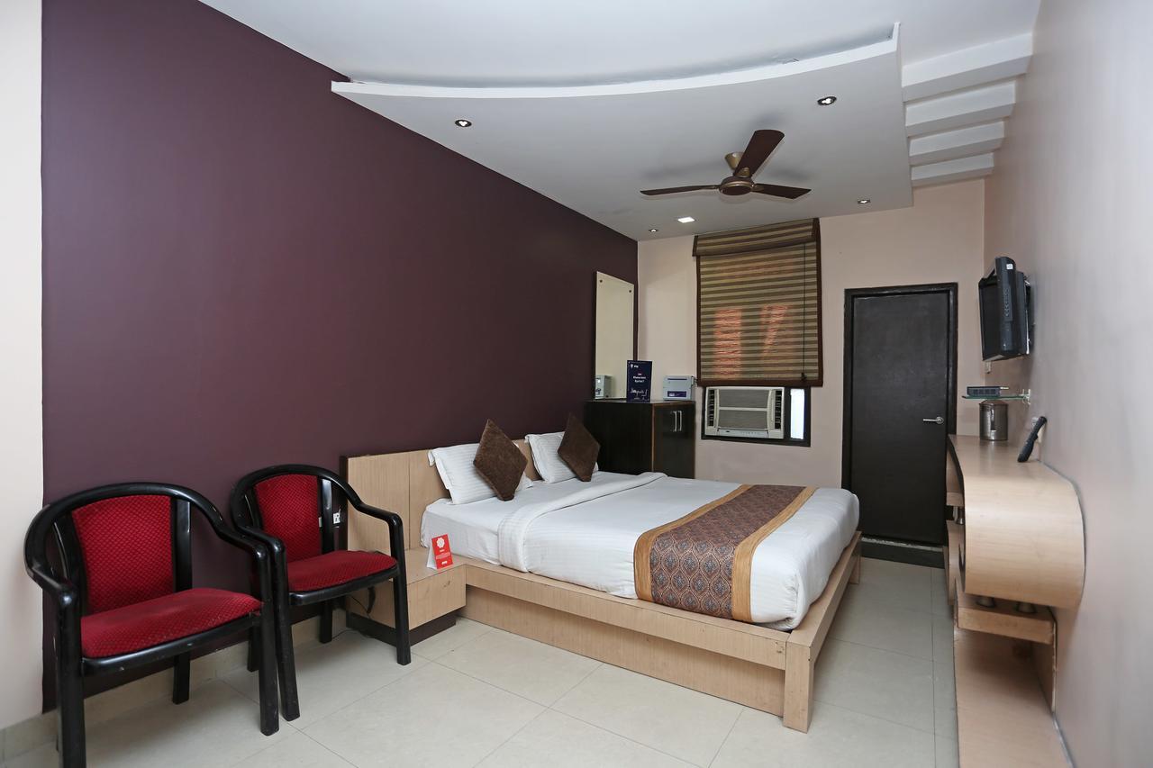 Oyo 11596 Sanjay Guest House Kanpur Exterior photo
